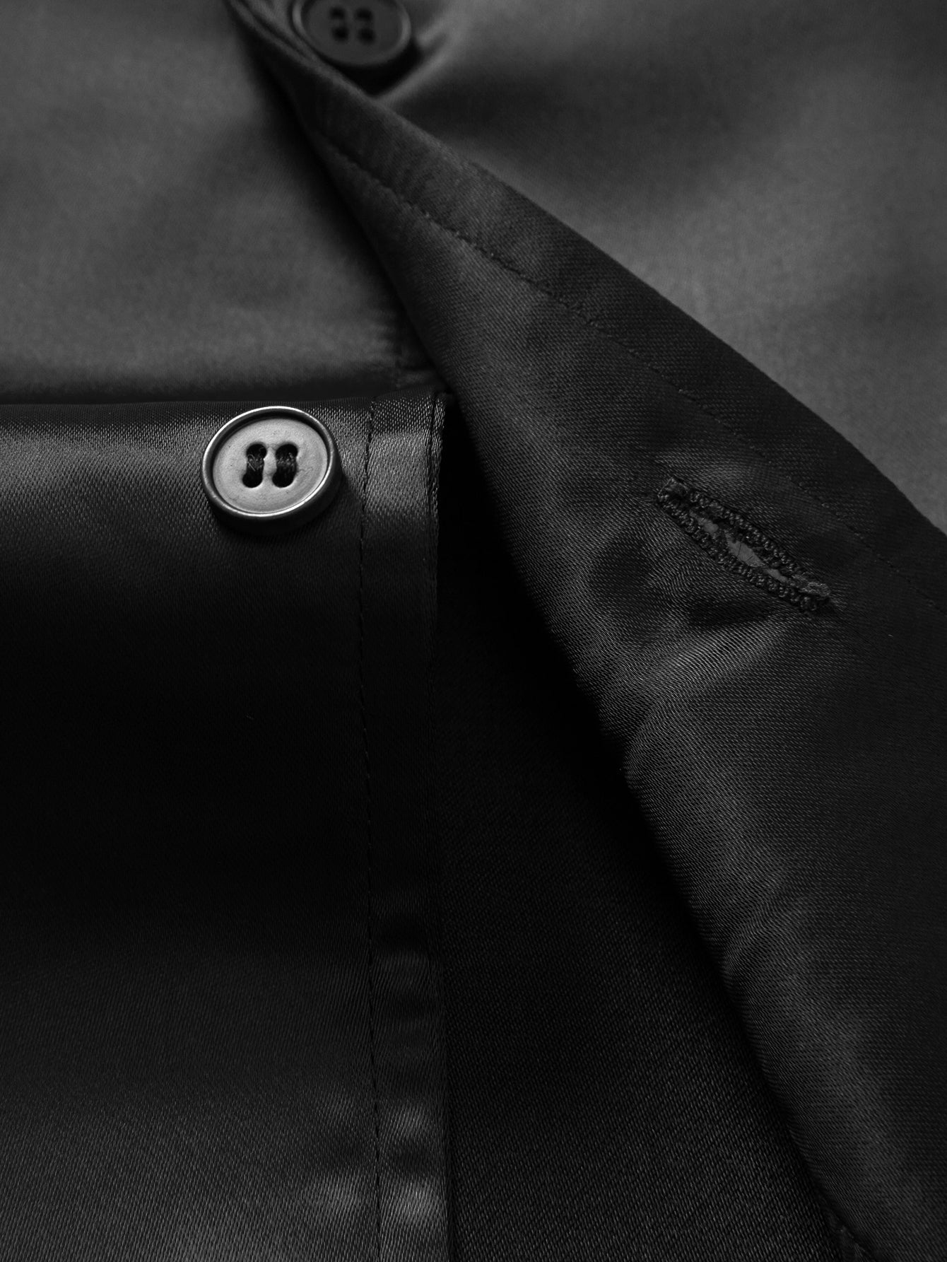 Contrast Satin Shirt & Contrast Satin 7“ Shorts